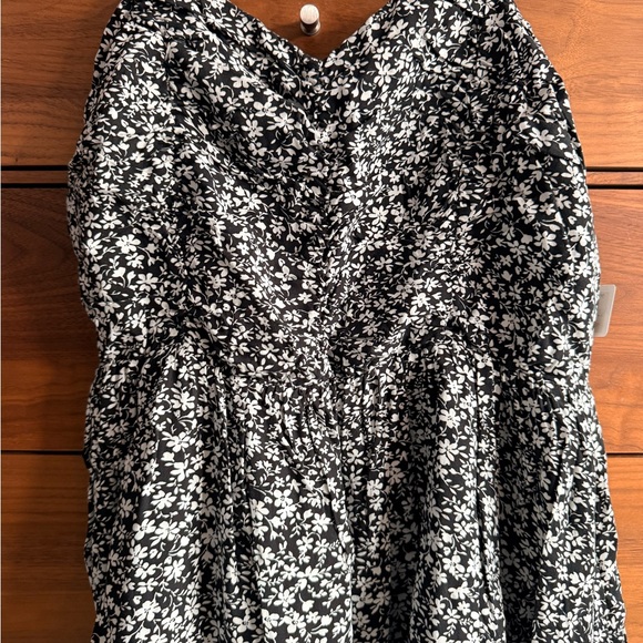 Apricot Lane Black and White Floral Mini Dress - Picture 3 of 9